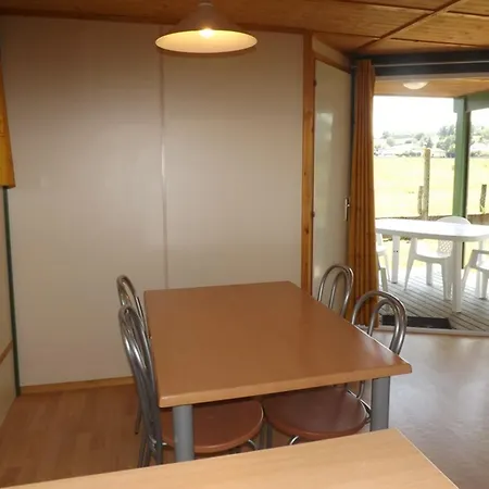 4 Pers Avec Piscine Chauffee Et Terrasse Couverte, Animaux Acceptes - - Fr-1-742-539